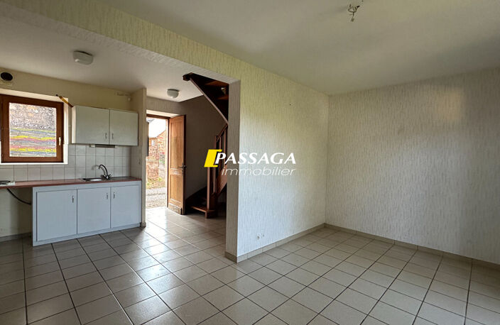 A VENDRE - Maison comprenant deux logements caves et jardins - LASSOUTS — photo 4