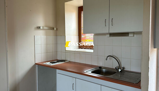 Immeuble 5 pièces  à vendre Lassouts 12500