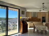 A VENDRE - Appartement 3 pièces avec grand garage - ONET LE CHATEAU — photo 3