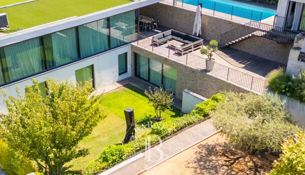 Villa / Maison 7 pièces  à vendre Marseille 7eme 13007