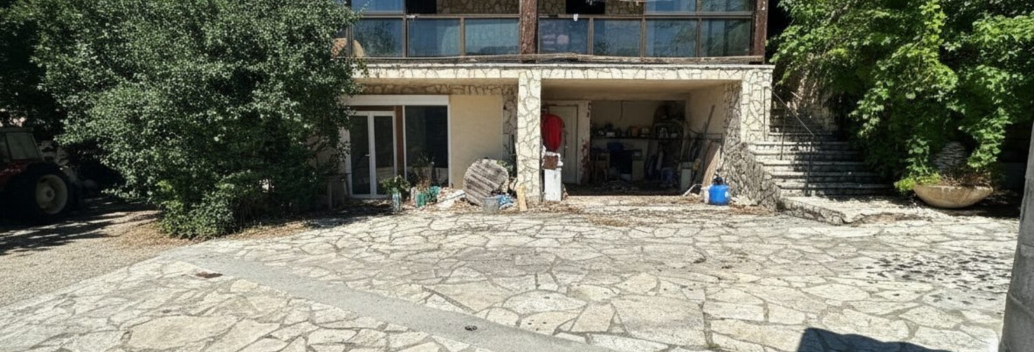 Maison 7 Pièces 169 m² à vendre à Saumane (04150)
