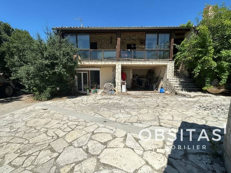 Maison Individuelle avec terrain et dependances — photo 1