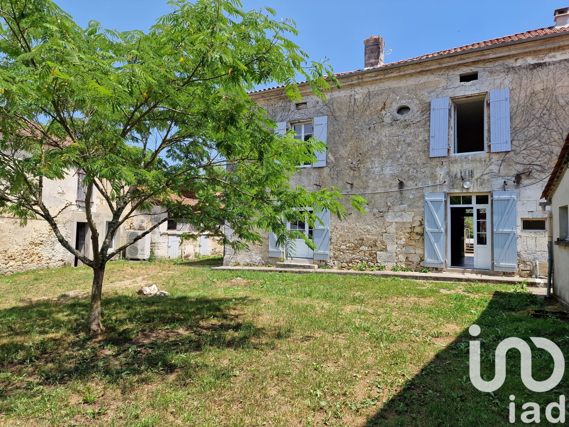 Mareuil - 220m² - 8p. - 5ch.