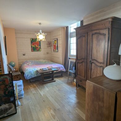Appartement 6 pièces 255000 €