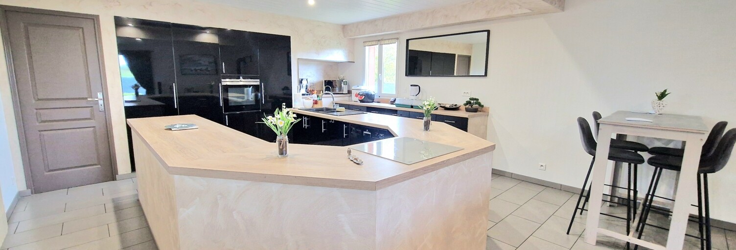 Maison 12 Pièces 351 m² à vendre à Roncherolles-en-Bray (76440)