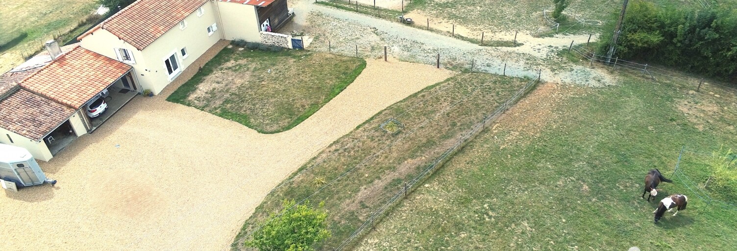 Maison 4 Pièces 191 m² à vendre à Mervent (85200)