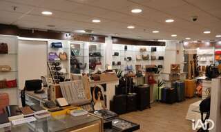 Commerce  270 m² à vendre à Montivilliers (76290)