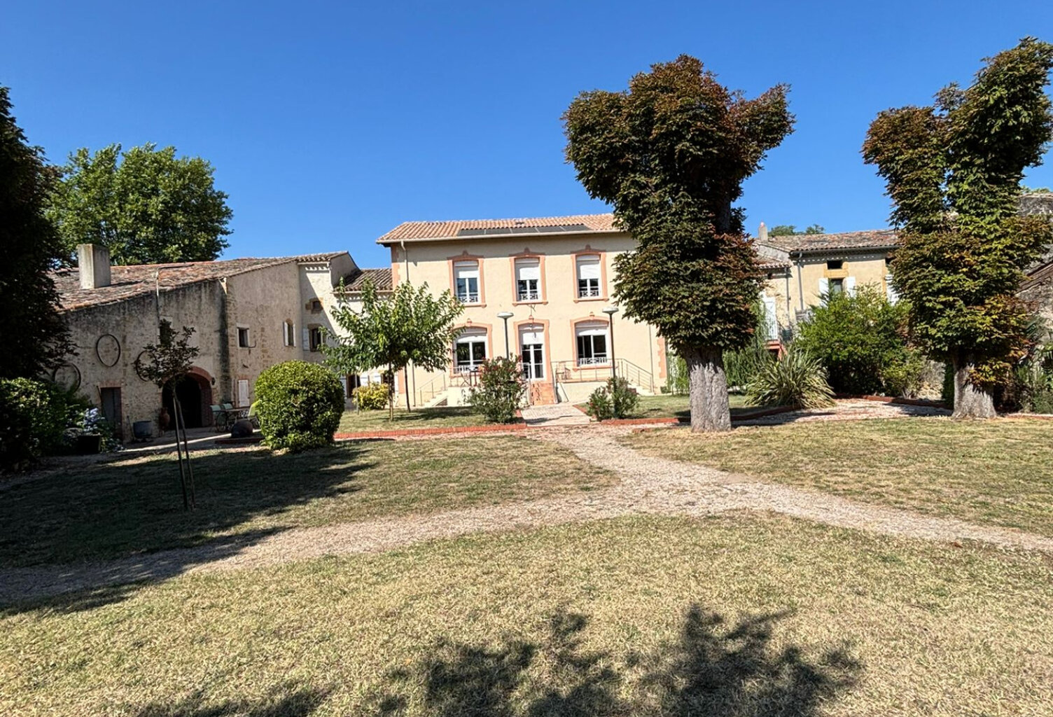 Maison de Maître avec dépendances, parc & piscine   Labastide-d’Anjou — photo 1