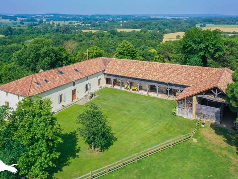 Domaine de 9 pièces principales — photo 1