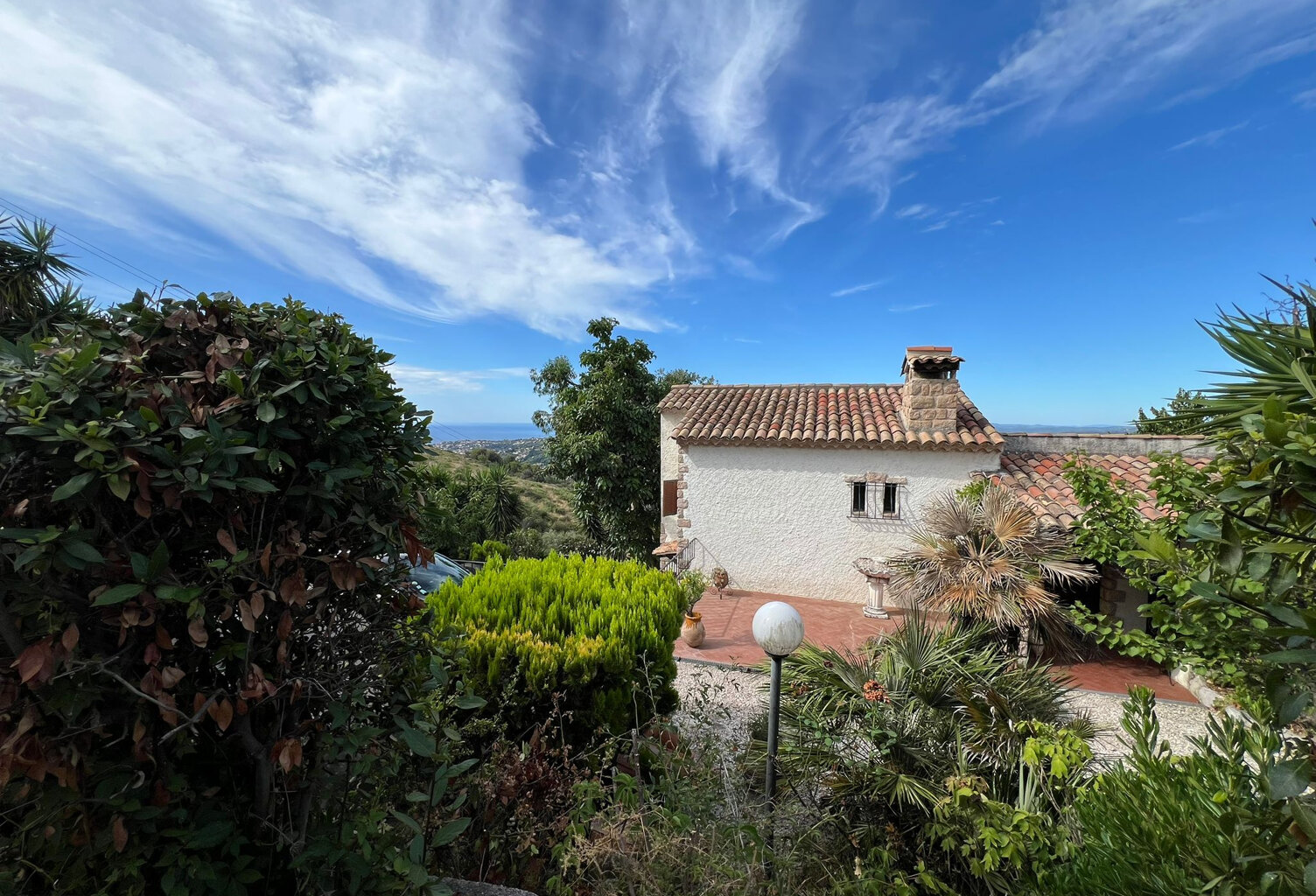 Aspremont   Vue mer et montagnes — photo 1