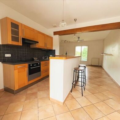 Maison 6 pièces 270810 €