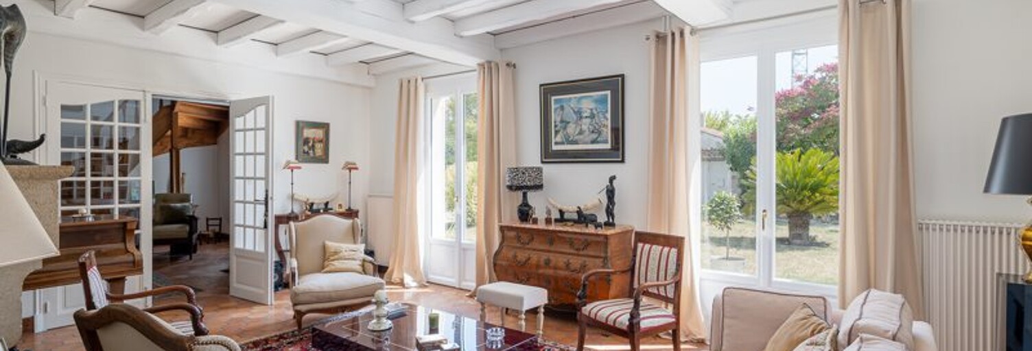 Maison 7 Pièces 220 m² à vendre à Matha (17160)