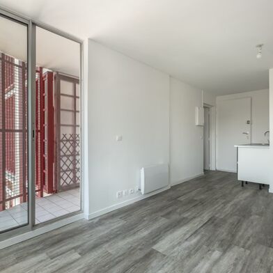 Appartement 2 pièces 243800 €