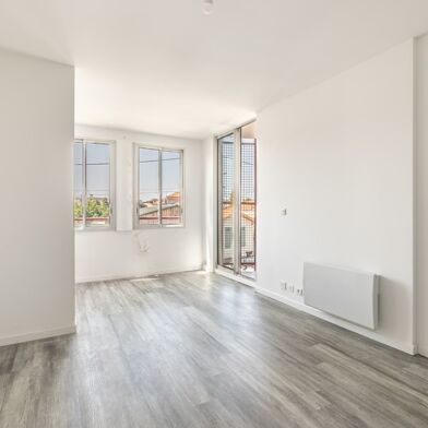 Appartement 2 pièces 243800 €