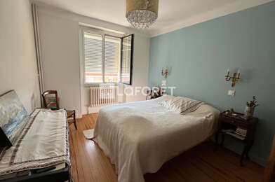 Appartement 5 pièces 146000 €