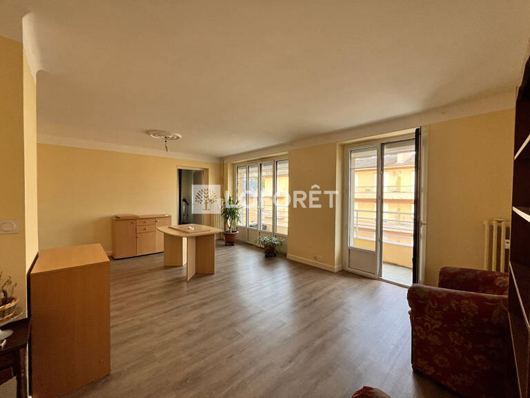 RODEZ SUD PRES CV T4 TRAVERSANT BALCONS BUANDERIE JARDIN GARAGE CAVES — photo 1