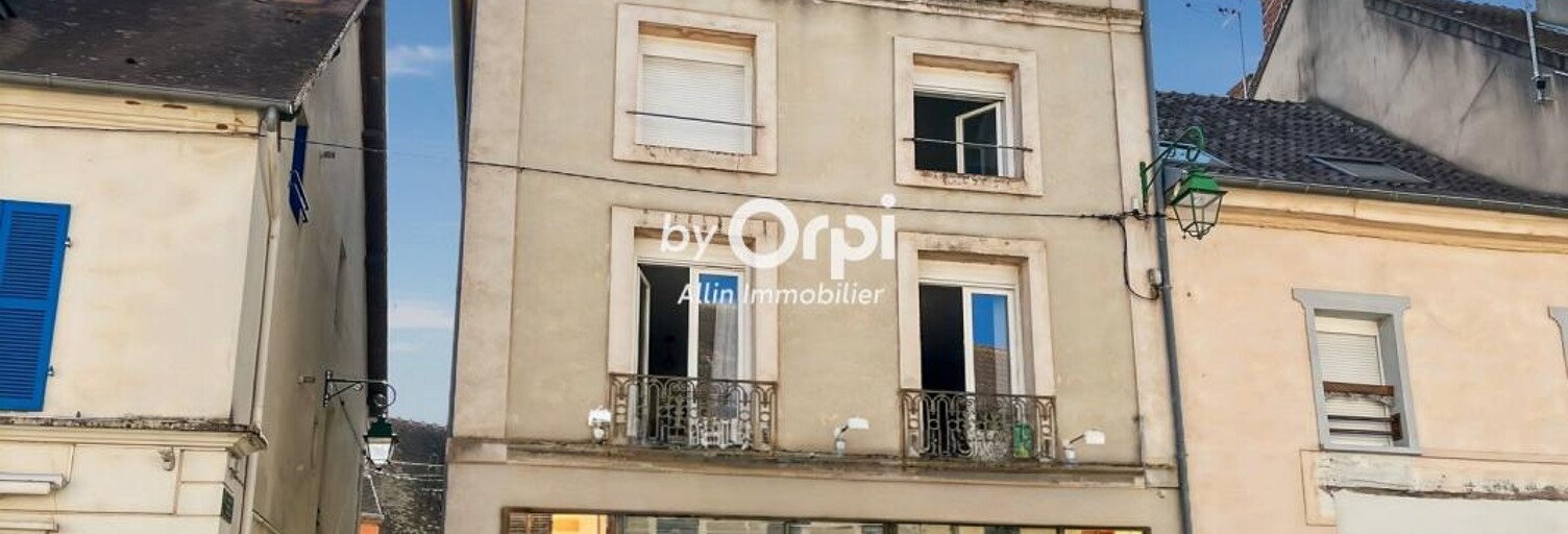 Immeuble  200 m² à vendre à Montmarault (03390)