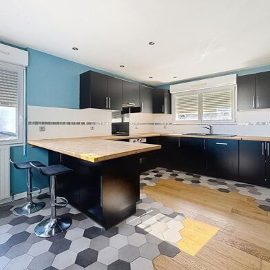 Appartement 4 pièces 421700 €