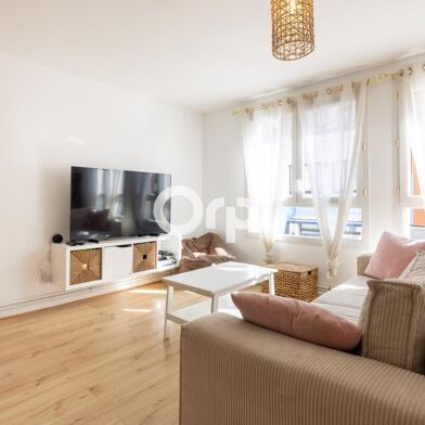 Appartement 3 pièces 130390 €