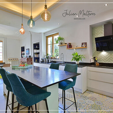 Maison 8 pièces 565000 €