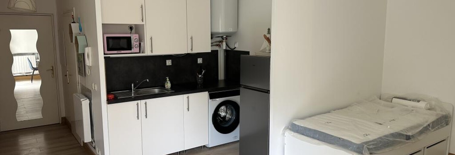 Appartement 1 Pièce 27 m² à louer à Élancourt (78990)