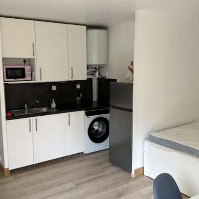 Appartement 1 pièces 700 €