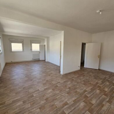 Appartement 3 pièces 586 €