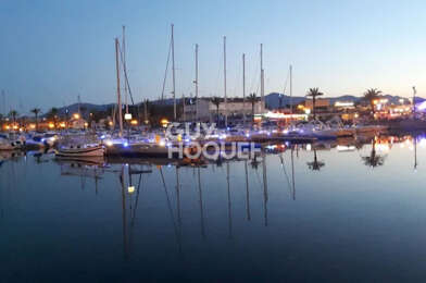 Commerce  470000 €