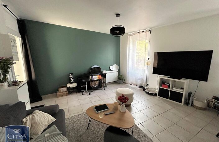 Location appartement 2 pièces 54 m² à Cholet (49300) — photo 3