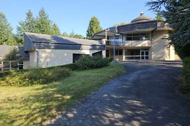 Maison 70 pièces 840000 €