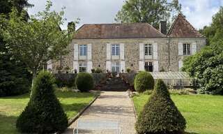 Maison 9 Pièces 333 m² à vendre à Nontron (24300)