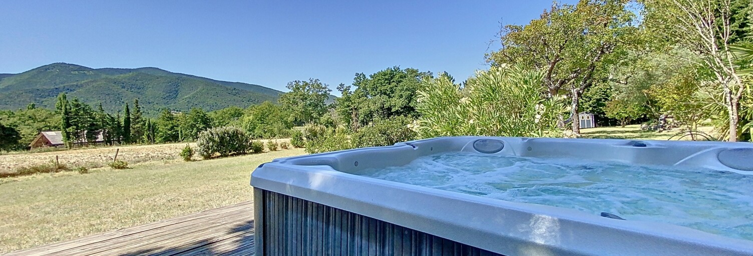 Maison 7 Pièces 191 m² à vendre à Le Poët-Laval (26160)