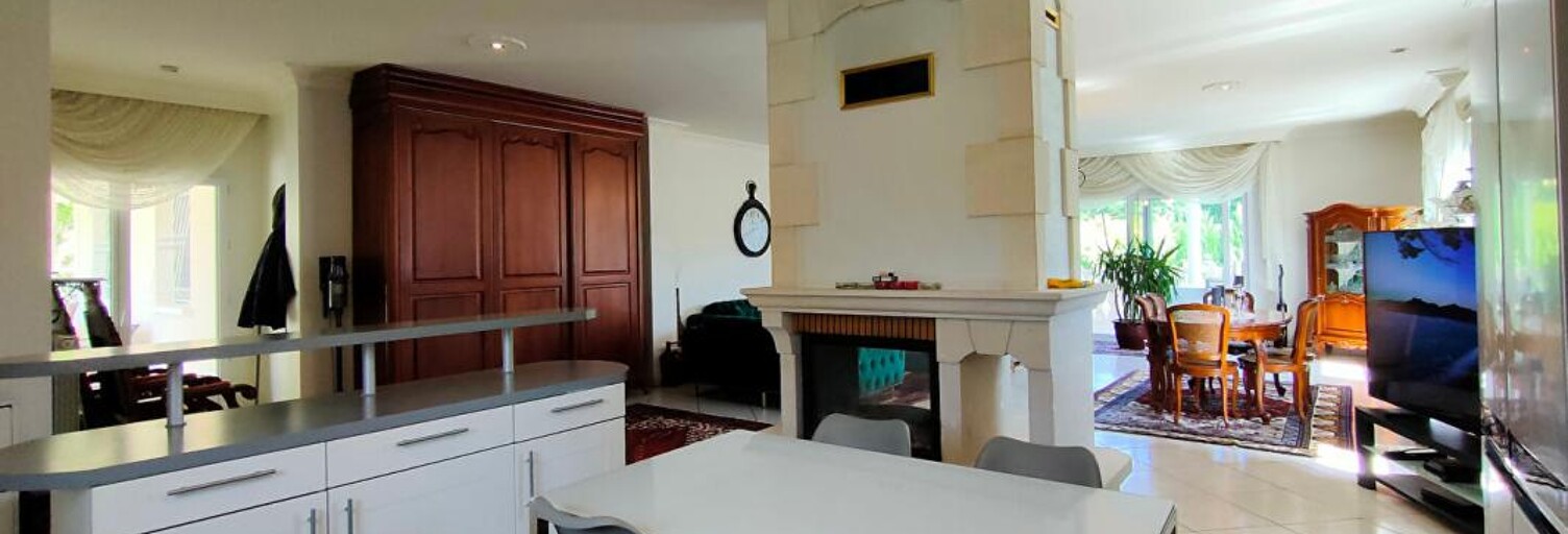 Maison 7 Pièces 170 m² à vendre à Yvrac (33370)