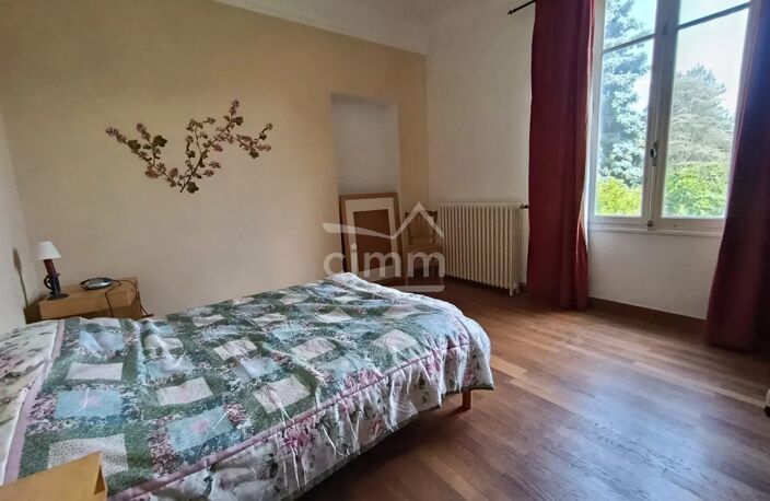 Maison Individuelle avec Jardin, Piscine et Garage — photo 4