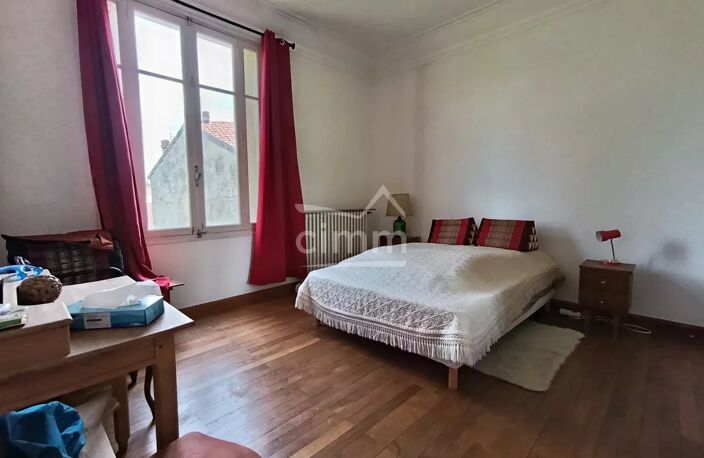 Maison Individuelle avec Jardin, Piscine et Garage — photo 5