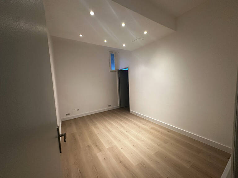 Local 55 m²- À LOUER- SAINT GÉLY — photo 1