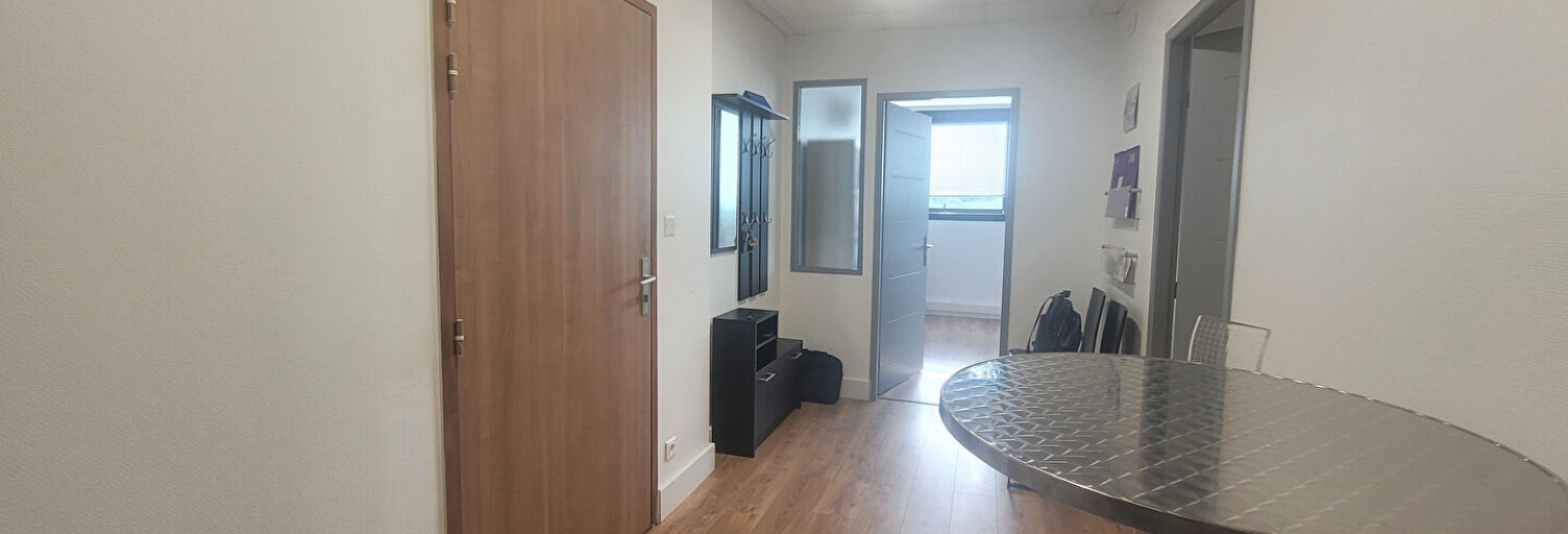Bureau  38 m² à louer à Montauban (82000)
