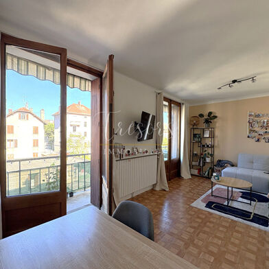 Appartement 2 pièces 241500 €