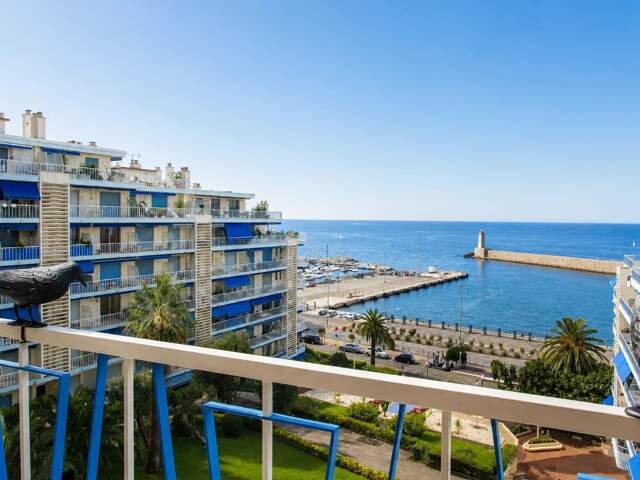 NICE 'LE PORT' -  3P 77m² + 8m² Terrasse | Vue MER | Parking + C — photo du bien