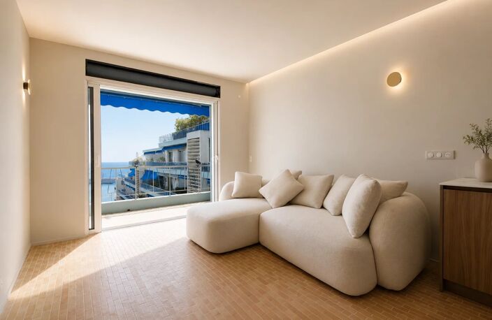 NICE 'LE PORT' -  3P 77m² + 8m² Terrasse | Vue MER | Parking + C — photo 2