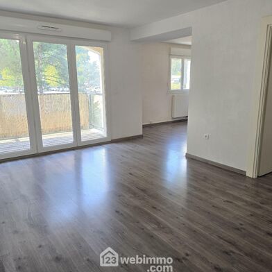 Appartement 3 pièces 249300 €