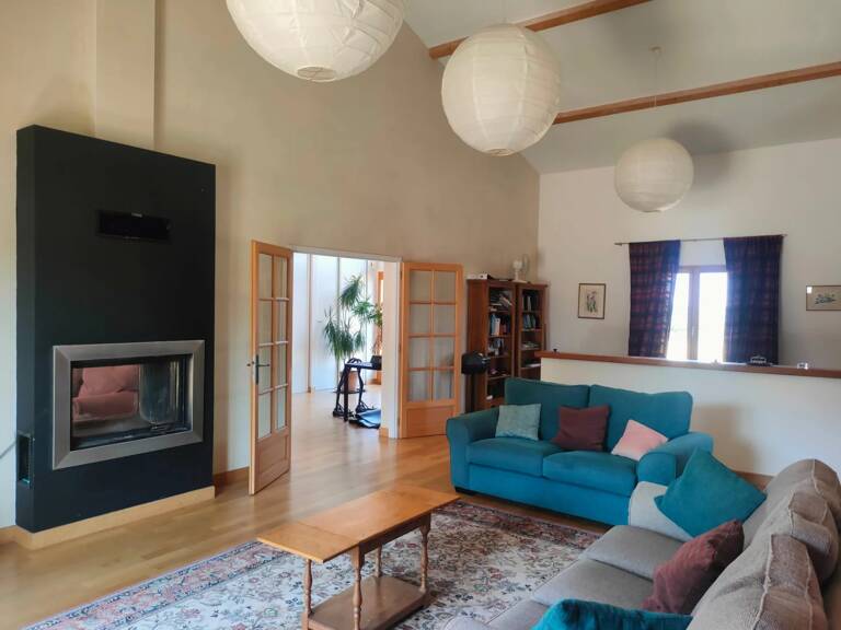 Magnifique pavillon moderne avec piscine, implanté sur près de 5 hectares de prairies — photo 1