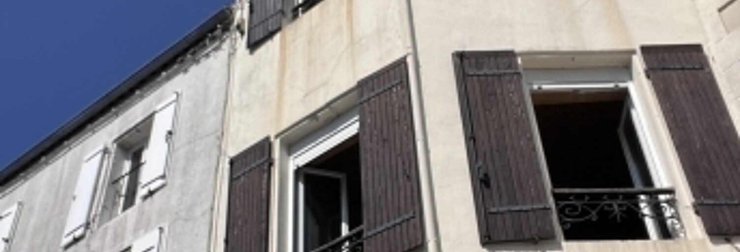 Immeuble  232 m² à vendre à Montendre (17130)