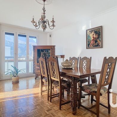 Appartement 3 pièces 135000 €