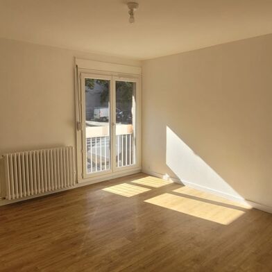 Appartement 3 pièces 680 €