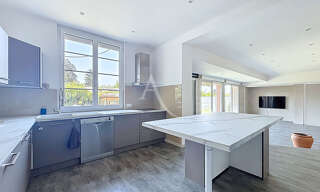 Maison 8 Pièces 216 m² à vendre à Saint-Alban (31140)