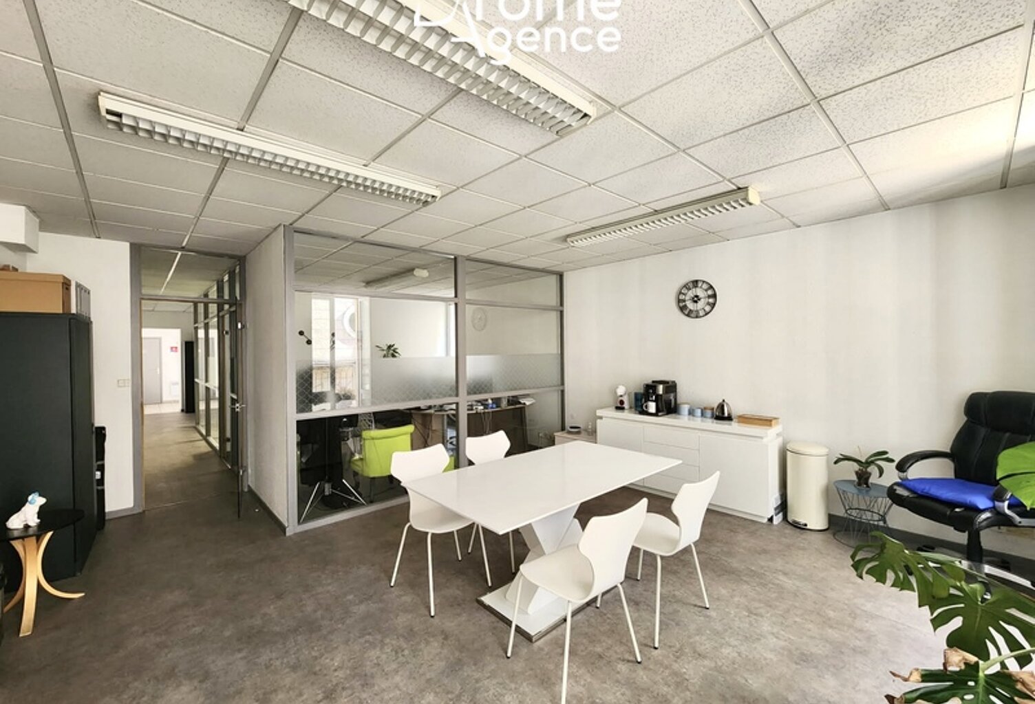 Bureau 3 P+C — photo 1