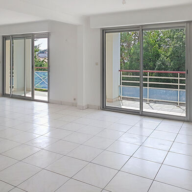 Appartement 3 pièces 574700 €