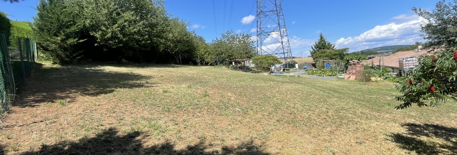 Terrain  1096 m² à vendre à La Chapelle-Villars (42410)