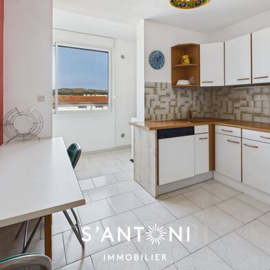 Appartement 4 pièces 203000 €